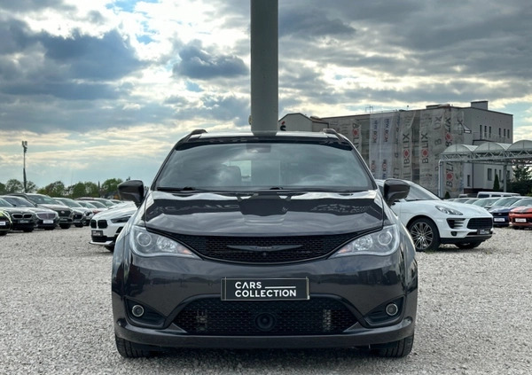 Chrysler Pacifica cena 129900 przebieg: 123703, rok produkcji 2018 z Kwidzyn małe 232